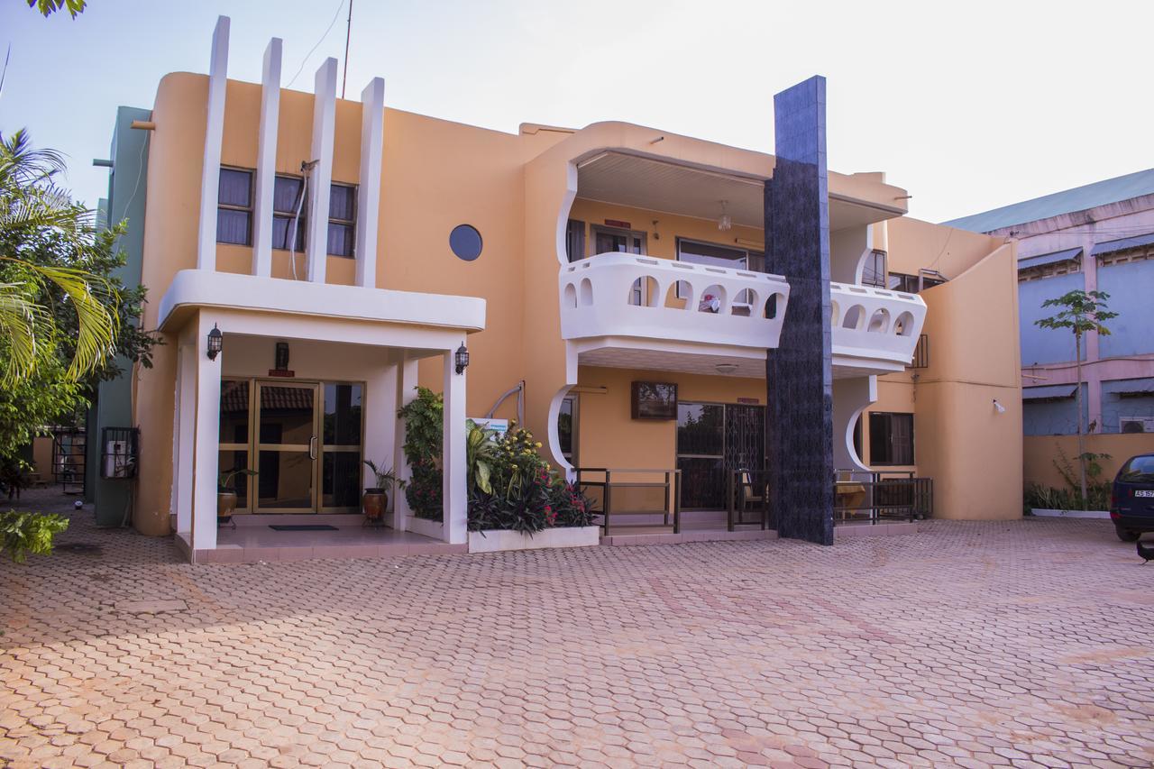 Lovista Hotel North Legon Exterior foto