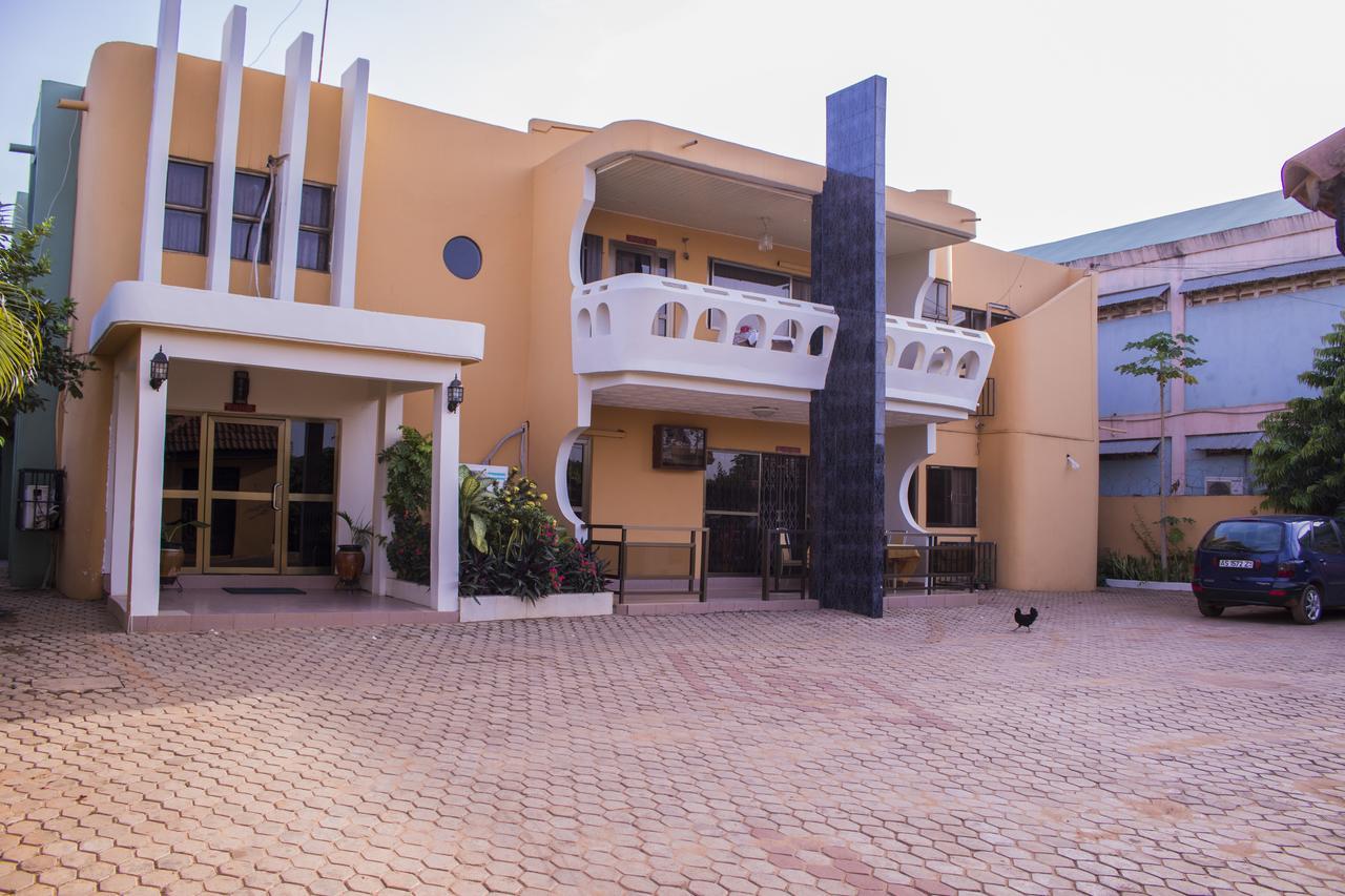 Lovista Hotel North Legon Exterior foto